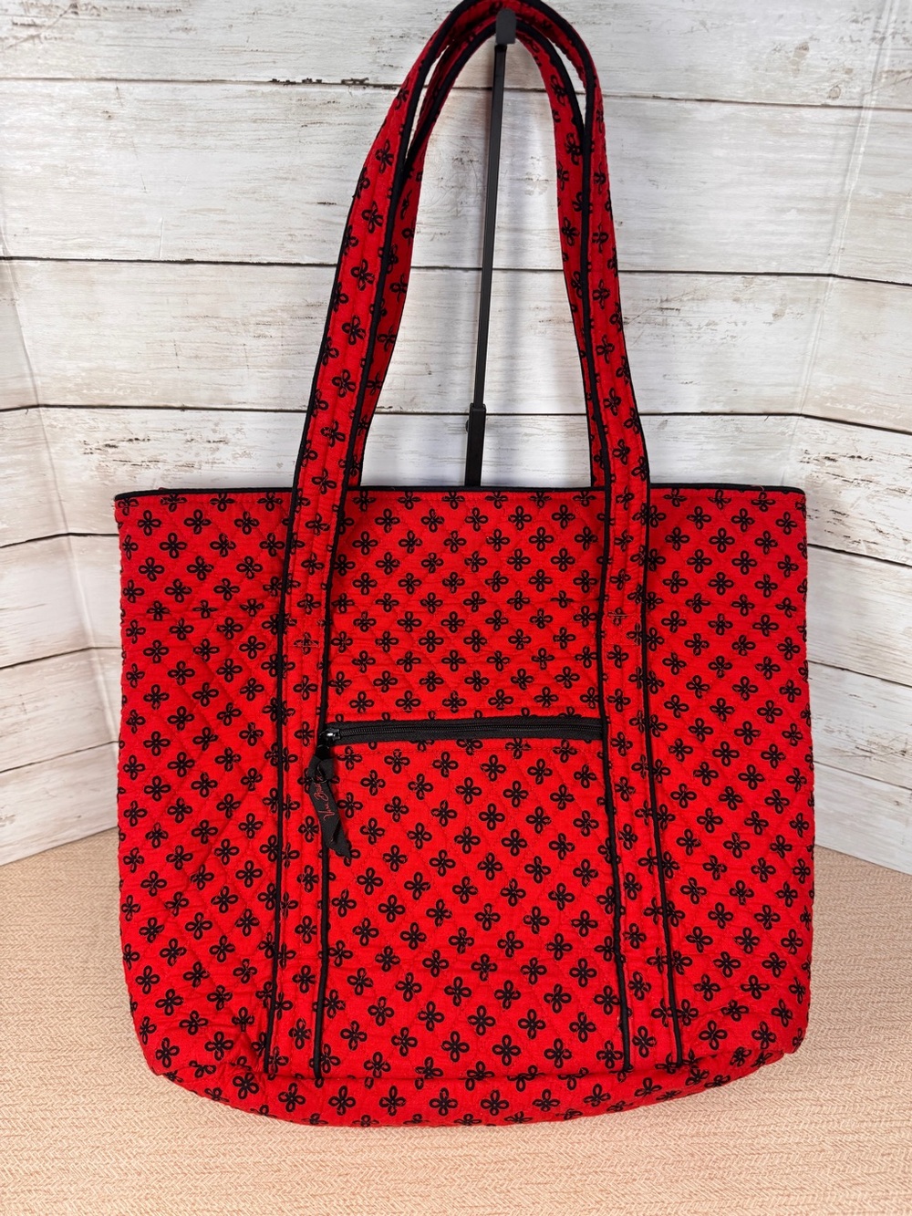 Vera Bradley Quilted Tote | Red / Black Concerto Pattern | Front Zip